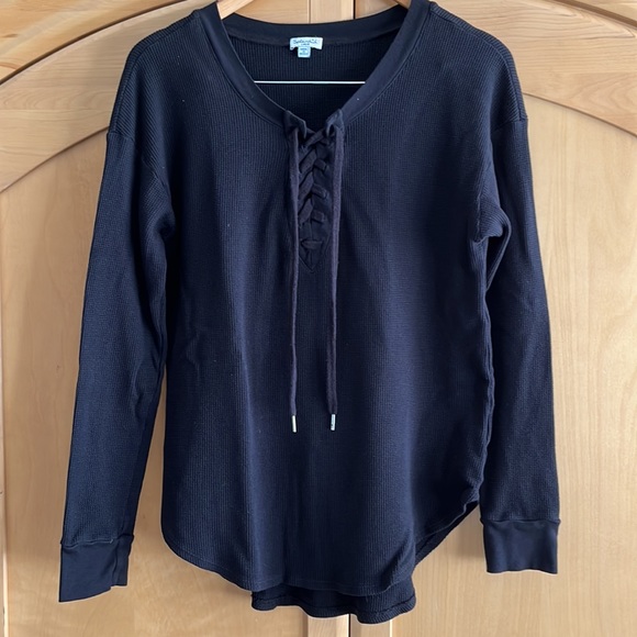 Woman’s Splendid long sleeve waffle knit top.  Black, size large. - Picture 2 of 6